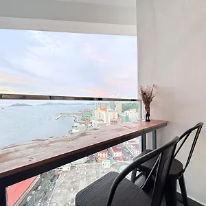 Apartment The Shore Cbd By Laxzone